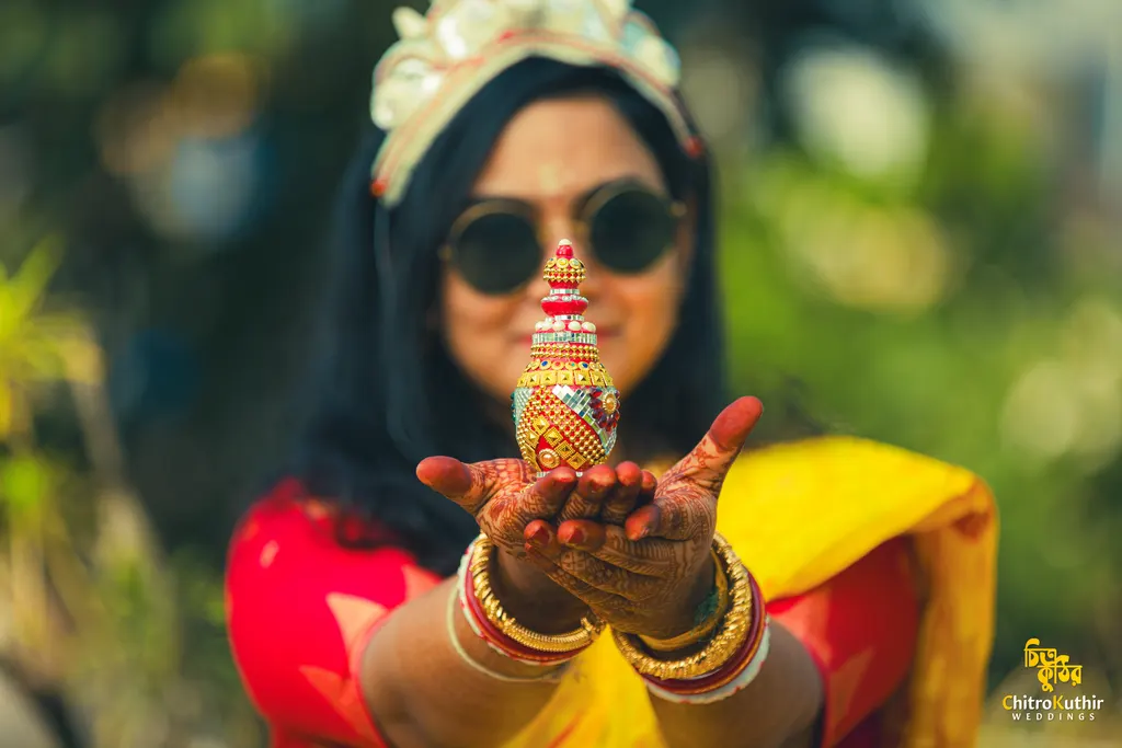 Holud (gaye holud) ceremony photography by ChitroKuthir Weddings, Bangladesh