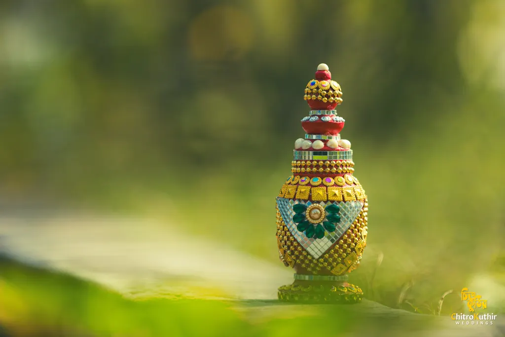 Holud (gaye holud) ceremony photography by ChitroKuthir Weddings, Bangladesh