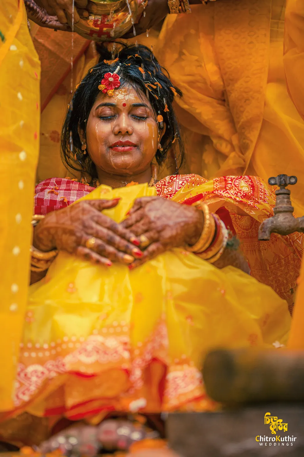 Holud (gaye holud) ceremony photography by ChitroKuthir Weddings, Bangladesh