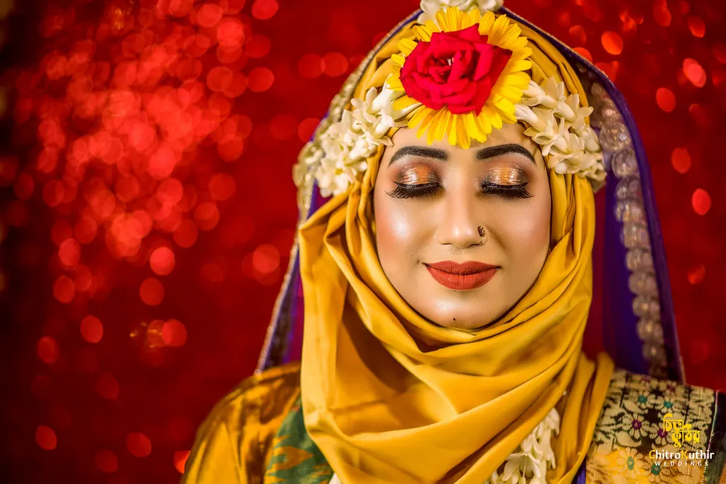 Holud (gaye holud) ceremony photography by ChitroKuthir Weddings, Bangladesh