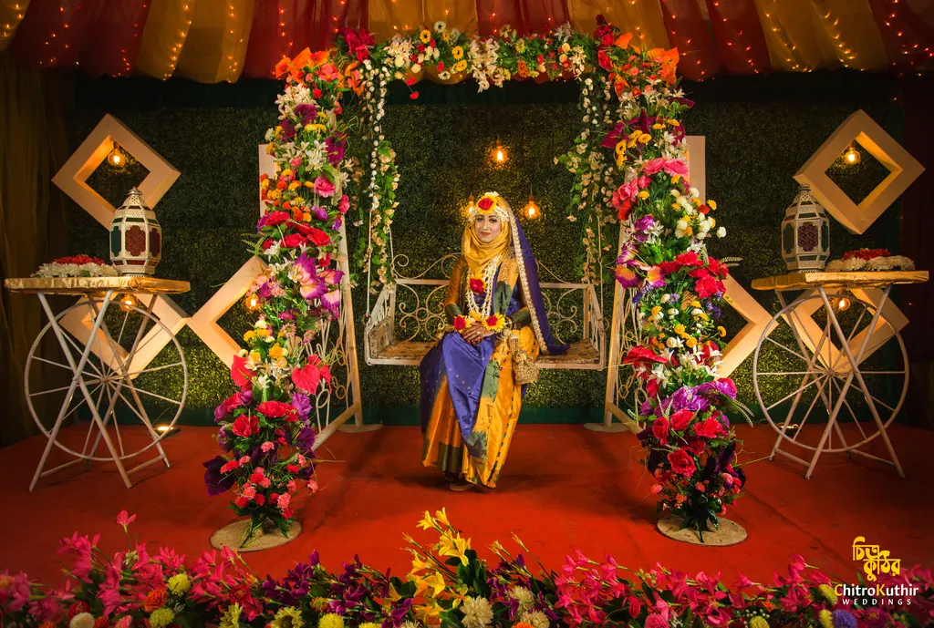 Holud (gaye holud) ceremony photography by ChitroKuthir Weddings, Bangladesh