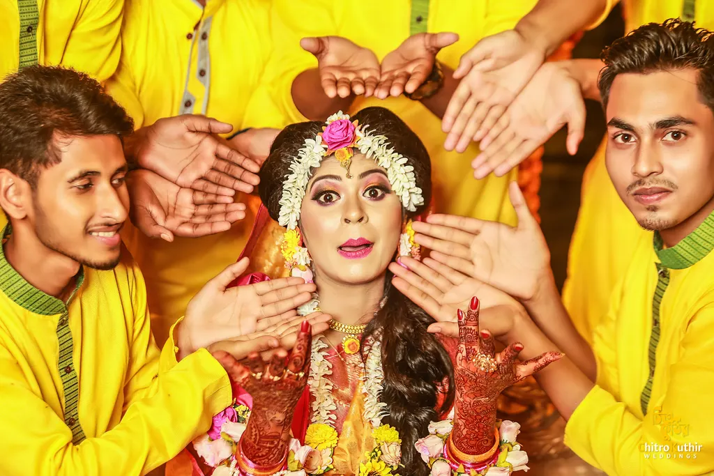 Holud (gaye holud) ceremony photography by ChitroKuthir Weddings, Bangladesh