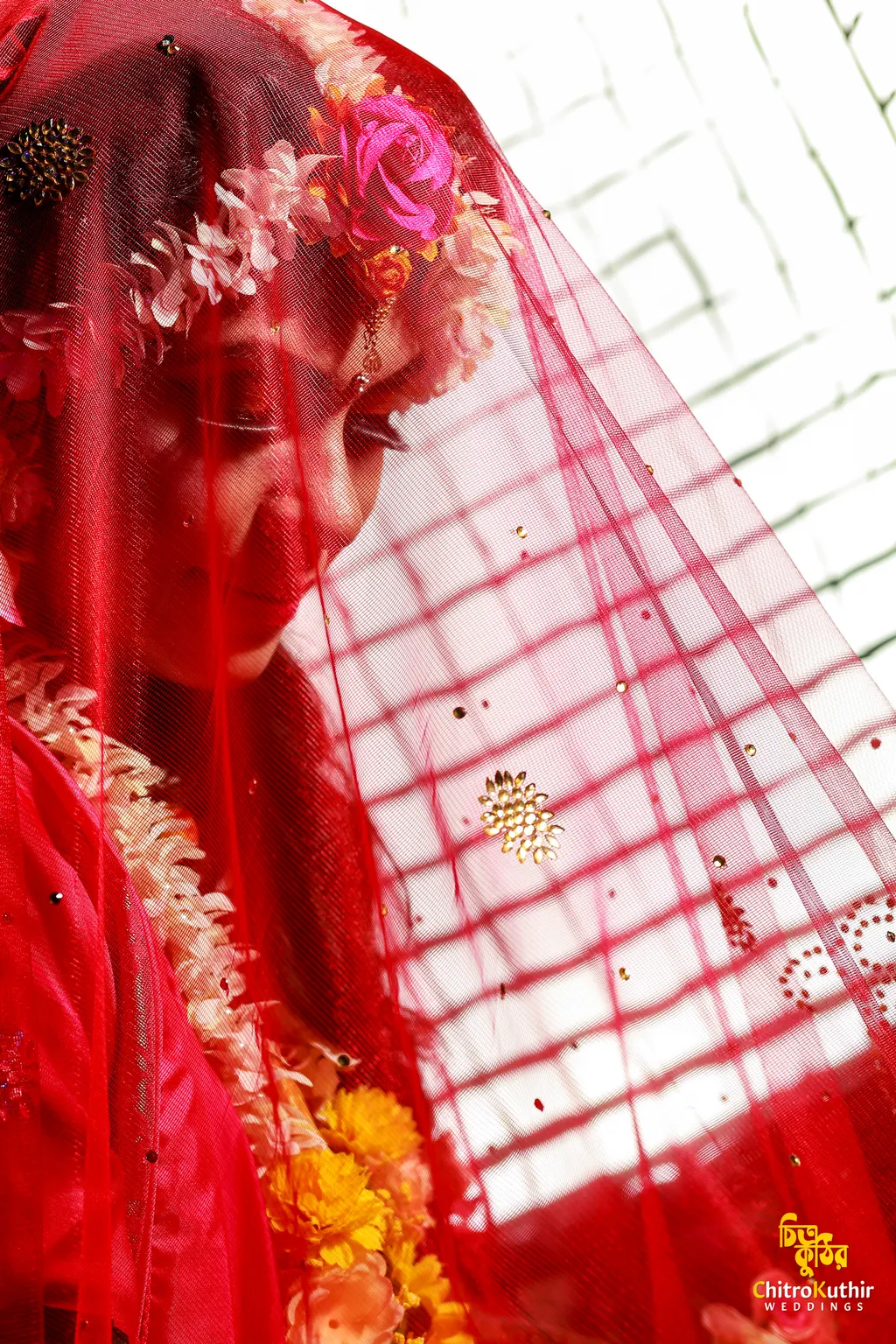 Holud (gaye holud) ceremony photography by ChitroKuthir Weddings, Bangladesh