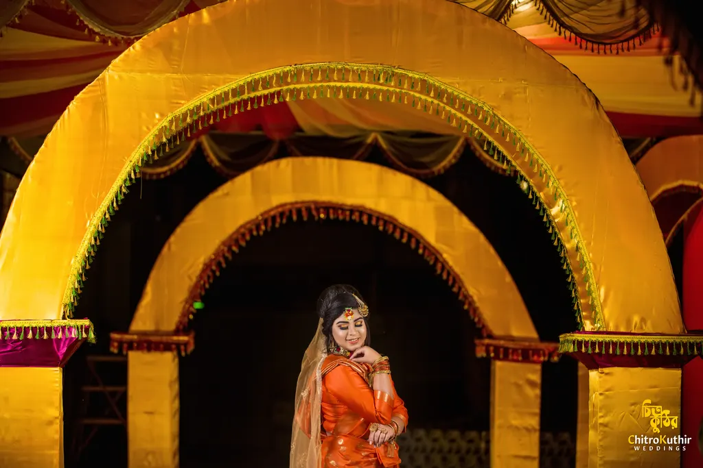 Holud (gaye holud) ceremony photography by ChitroKuthir Weddings, Bangladesh