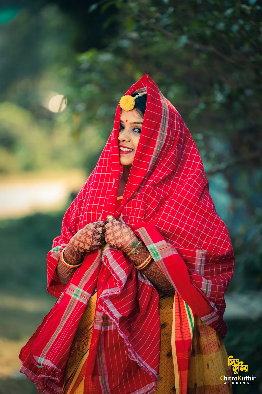 Holud (gaye holud) ceremony photography by ChitroKuthir Weddings, Bangladesh