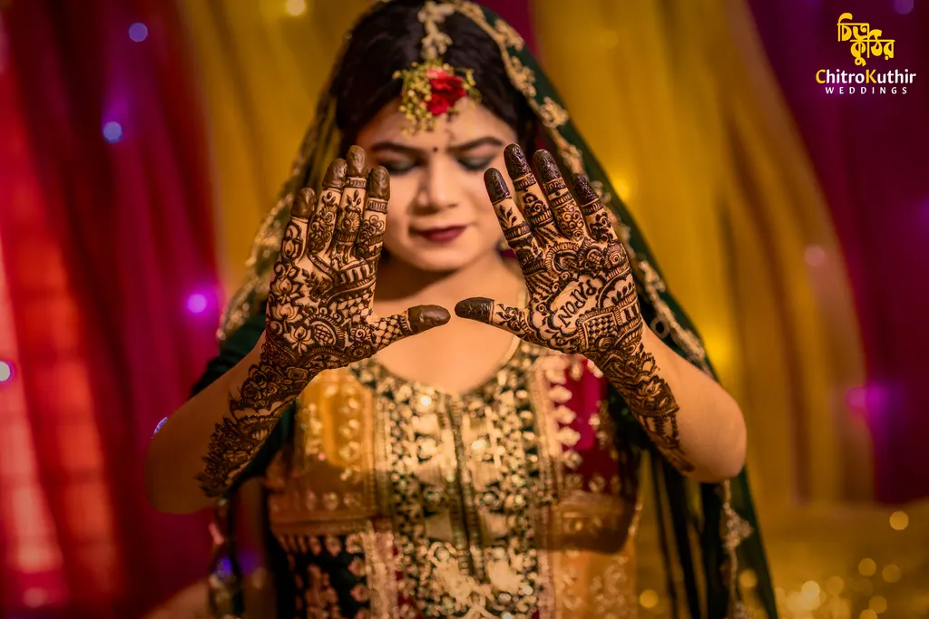 Mehendi ceremony photography by ChitroKuthir Weddings, Bangladesh
