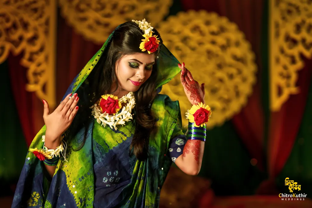 Mehendi ceremony photography by ChitroKuthir Weddings, Bangladesh