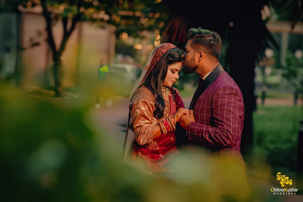 Wedding reception photography by ChitroKuthir Weddings, Bangladesh